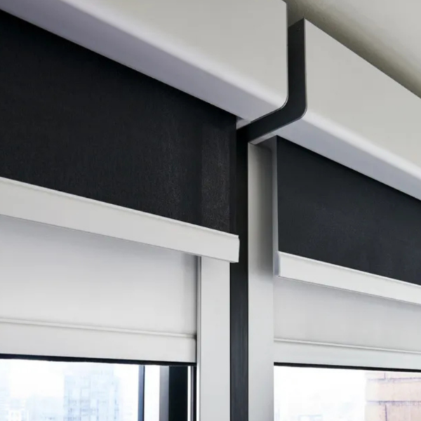 ม่านม้วน2ชั้น รุ่น RB-012L ดีไซน์สวยงามสำหรับห้องนั่งเล่น