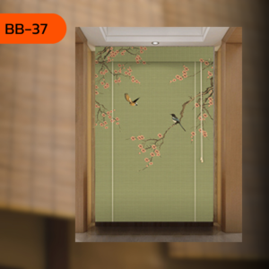 ม่านไม้ไผ่ BB-37 ลายนกและดอกบ๊วยบนพื้นเขียว