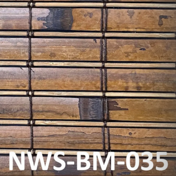 ม่านม้วนไม้ไผ่ธรรมชาติ รุ่น NWS-BM-035 โทนเข้มแบบลายไม้ดิบ
